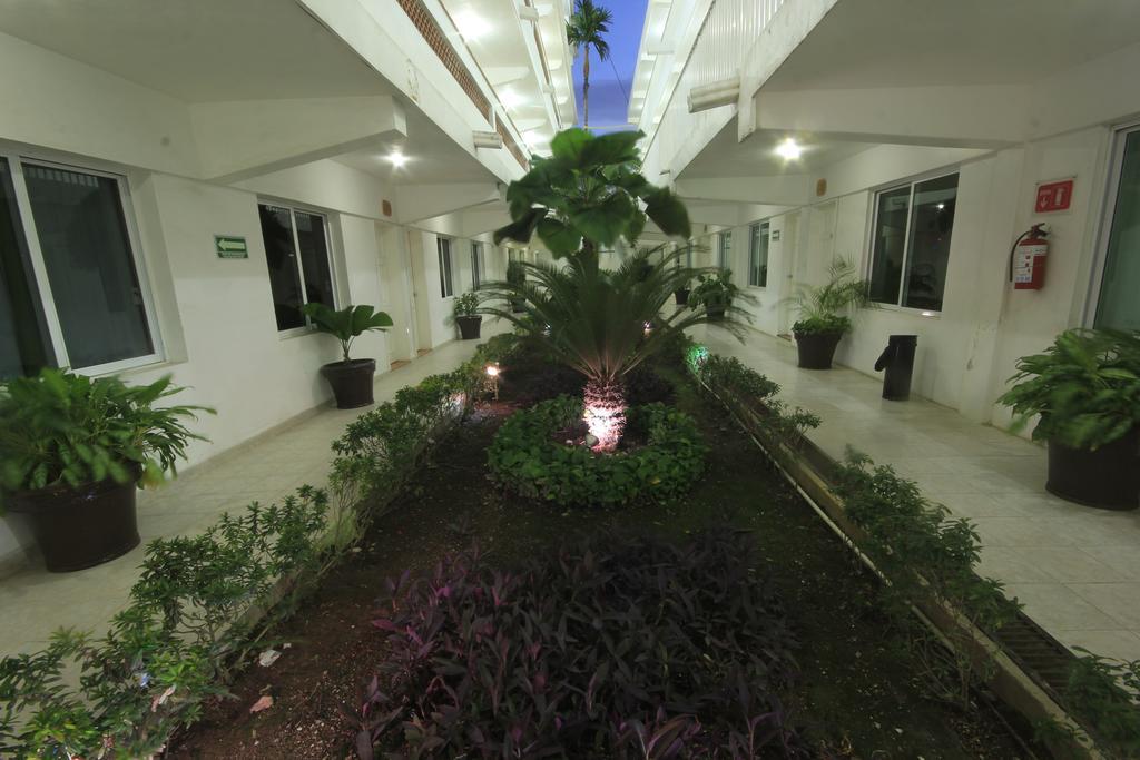 Hotel Casa Blanca Chetumal Exterior foto